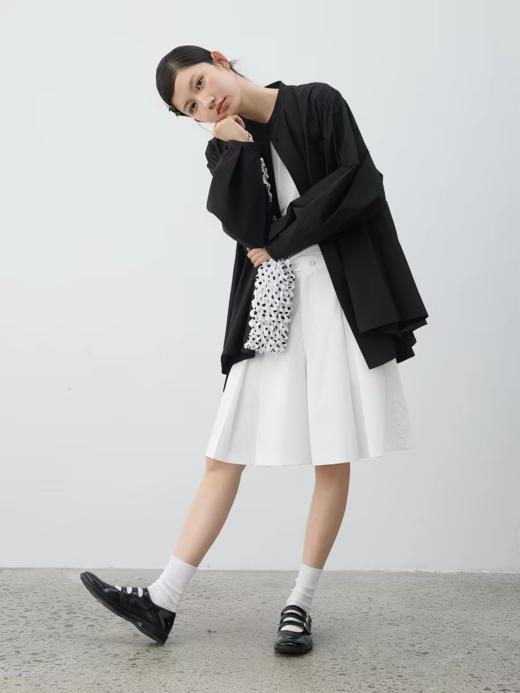 步履不停/6A45073C/休闲工字褶短裤 商品图3