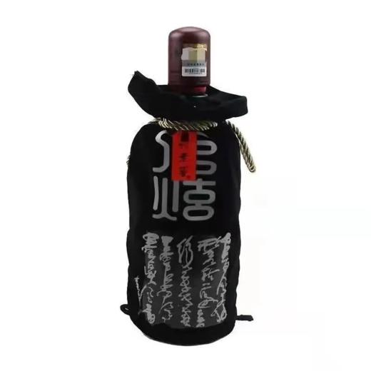 2018年泸州老窖三人炫，52度浓香型白酒，整箱1000ml*4瓶。7年浓香老酒，性价比超高。适合作为浓香型口粮酒。原箱原码 商品图2