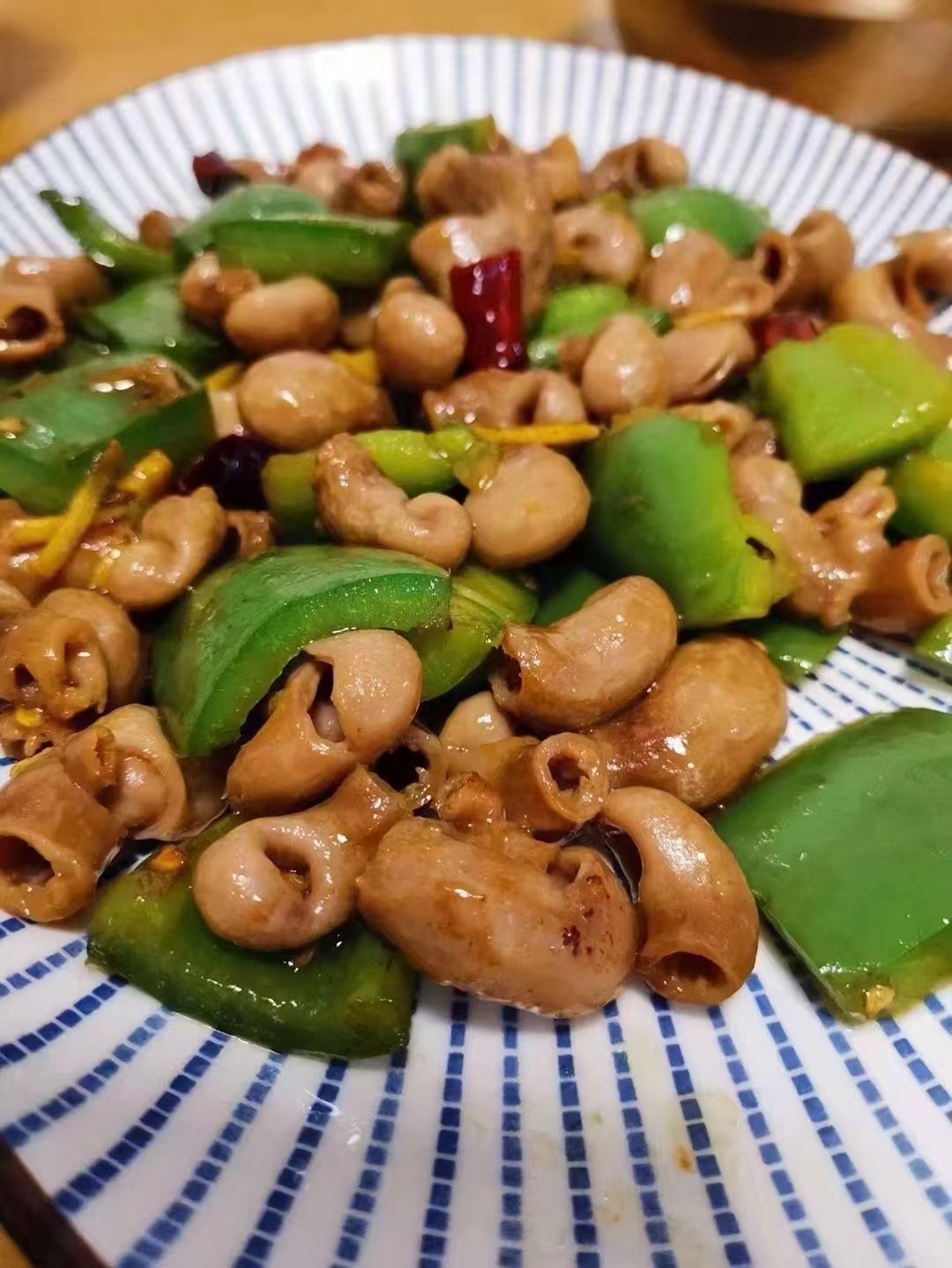 L‘’新鲜石斑鱼肚，刚切好，净重220g/盒，新鲜看的到！Q脆感十足，