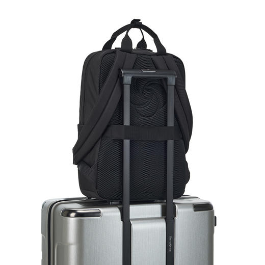 NU4*09027 新秀丽双肩包黑色 商品图4