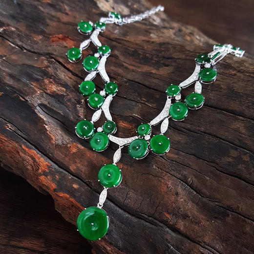 【天然正品】A货翡翠AU750收藏级白金豪镶钻群镶奢华款天然细腻糯冰种满绿平安扣造型翡翠项链 链长：46CM（长度可调节）060426NJM31 商品图5