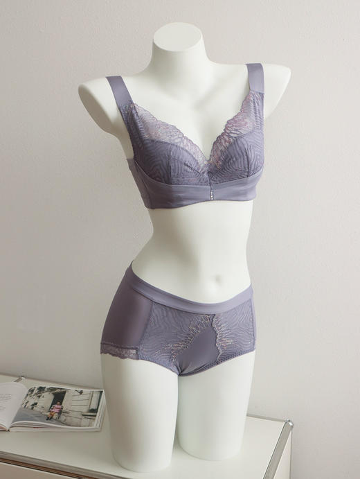 断码特价款文胸大合集！不退换！品牌单无钢圈无痕调整型聚拢女士真丝内衣胸罩抹胸 款式多多 商品图5