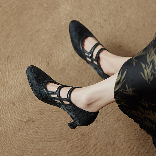 【预售5天】真皮中式典雅搭配旗袍的鞋子2203 商品图3