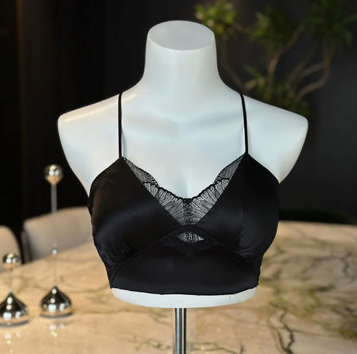 断码特价款文胸大合集！不退换！品牌单无钢圈无痕调整型聚拢女士真丝内衣胸罩抹胸 款式多多 商品图1
