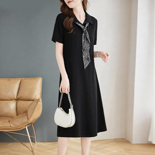 黑色正肩翻领短袖连衣裙夏季大码胖MM遮肉显瘦宽松休闲直筒长裙子 商品图2