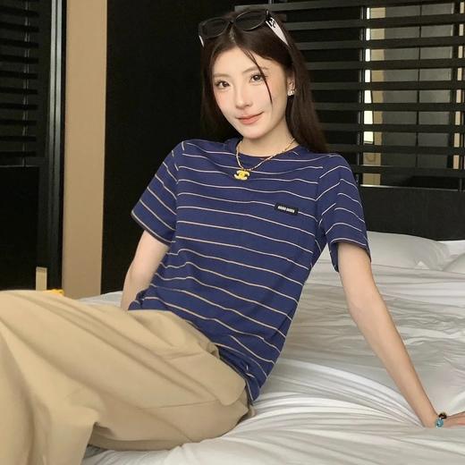 人手款  贸易公司    经典miu条纹短袖T恤   宽松版型  男女同款  条纹短袖TEE 商品图2