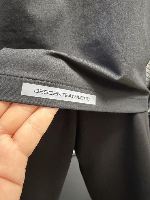 原单正品 DST迪桑特TRAINING系列男士短袖POLO衫，
颜色：黑色 白色
尺码：M L XL XXL XXXL 商品图3