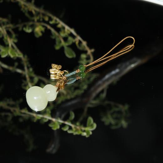 ² 和田玉手机吊坠 且末蓝知足常乐/黄口马上有钱葫芦/新疆和田玉貔貅【24小时鉴赏期】 HM02-CRMM-WSXD 【和田玉籽料】 商品图1
