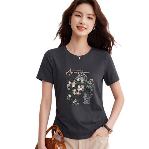 「自j」全新升级【铂金会员119/天猫159/差价40】(05122)洛诗琳高级感印花刺绣T恤女2026夏季新款收腰显瘦短袖上衣 商品图4