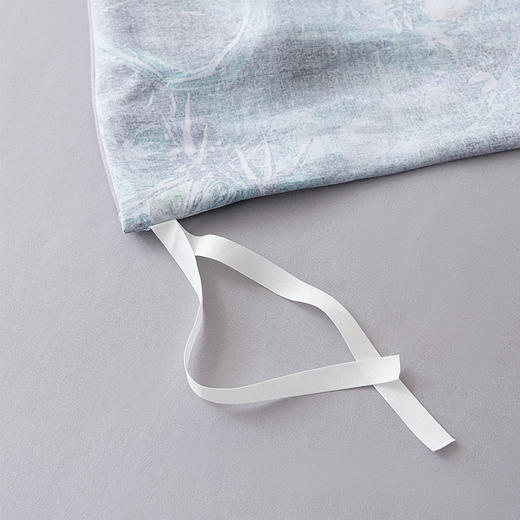 绎生活 萨曼莎天丝印花四件套 | 莱赛尔面料、触感柔滑干爽、亲肤透气、舒凉睡感 商品图4