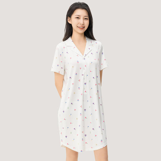 绎生活 女士印花翻领睡裙 | 面料亲肤柔软、软糯舒适、版型宽松、宅家更舒适 商品图1