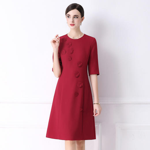 「高货deo」全新升级【铂金会员477/天猫639/差价162】(13730)洛诗琳轻奢立体花朵钉珠连衣裙2026新款气质显瘦A字裙 商品图1