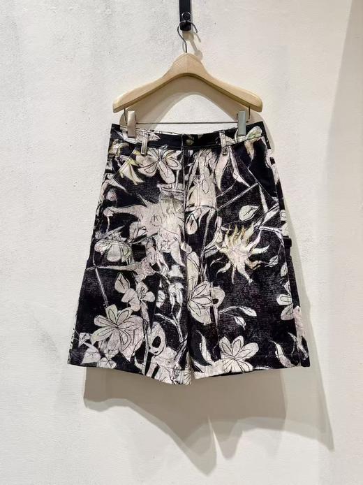 中性款印花短裤he 商品图0