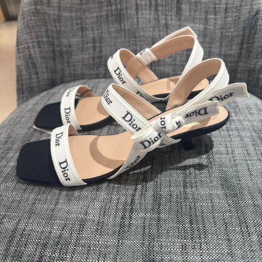 女款低跟凉鞋ba010 商品图0