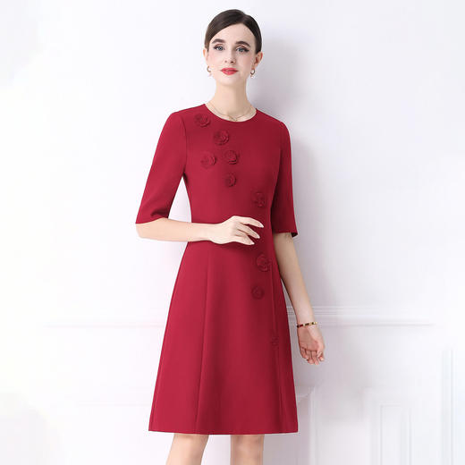 「高货deo」全新升级【铂金会员477/天猫639/差价162】(13730)洛诗琳轻奢立体花朵钉珠连衣裙2026新款气质显瘦A字裙 商品图3