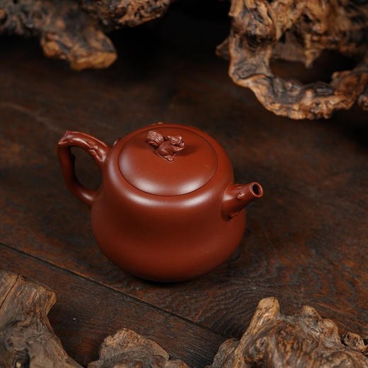 龙德堂陶艺 徐飞制 《松鼠葡萄》原矿底槽清 270cc 库存请咨询客服 商品图3