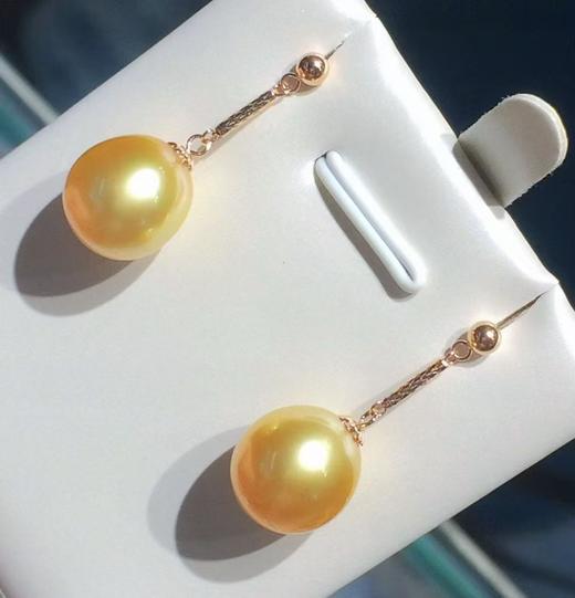 13.
18K金南洋金珠耳环，10-11mm ，椭圆，微瑕，光泽超亮 商品图3