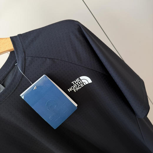 特价北面巅峰系列速干短袖T恤 商品图3