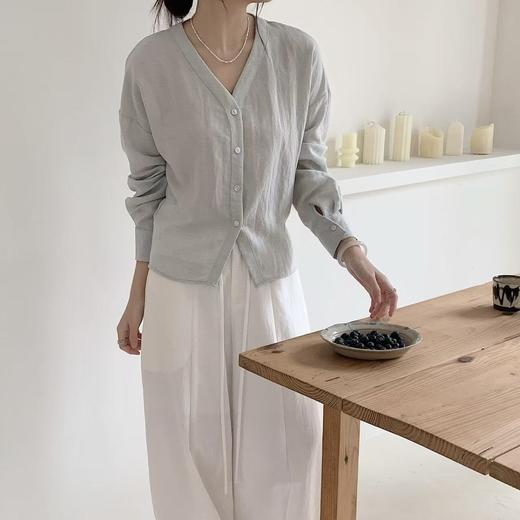 薄荷绿捏褶收腰长袖衬衫， 立体剪裁好版型，款式时尚，上身很有范 商品图7