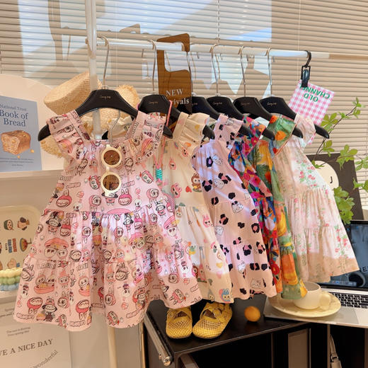 【清凉感拉满！亲肤透气】2026儿童碎花卡通休闲风夏季女连衣裙亲肤夏款轻熟风清凉感绵绸。xb 商品图1