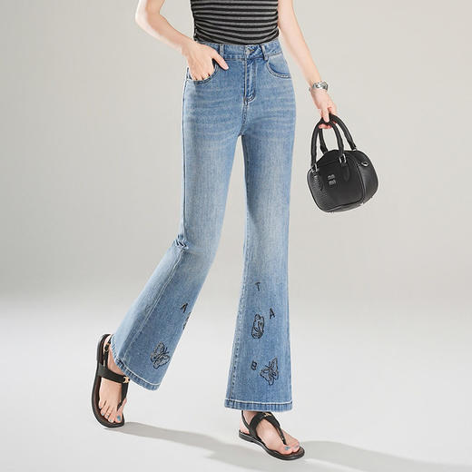 「自」全新升级 【铂金会员174/天猫229/差价55】(21157)洛诗琳时尚烫钻刺绣牛仔裤女2026夏季新款高腰显瘦微喇裤 商品图1
