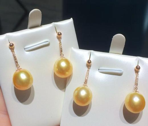 13.
18K金南洋金珠耳环，10-11mm ，椭圆，微瑕，光泽超亮 商品图1