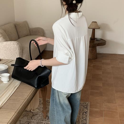 薄荷绿捏褶收腰长袖衬衫， 立体剪裁好版型，款式时尚，上身很有范 商品图3