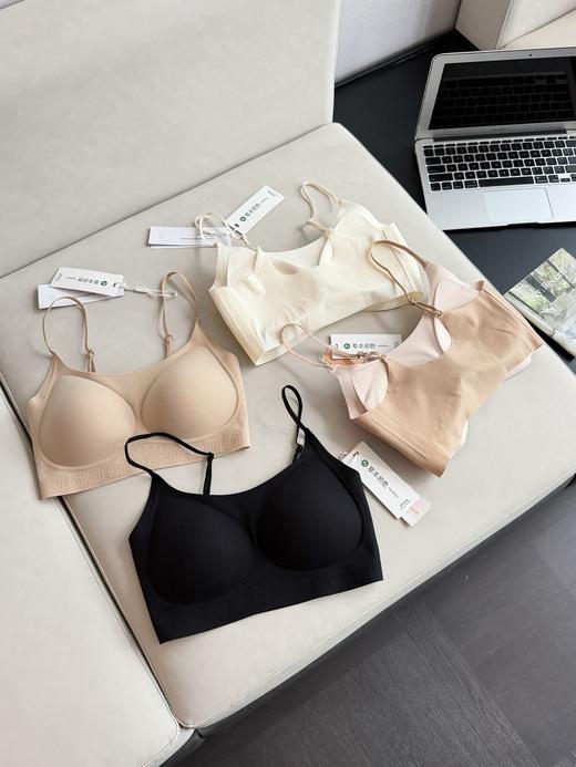 ☺️夏天马上来了 ！！挖到宝藏内衣～【😎草本初色 宋锦铂金蚕玉龙茶香粉底液内衣背心款65161】🌸升级款香氛玉龙茶香，非遗回字纹肌理肩带  商品图4