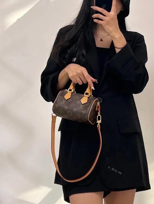 直发 正经原皮，颗粒感和纹理肉眼可见 【驴家nano小枕头包】 商品图9