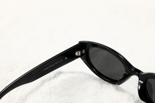 【2026新款上市】ZERSER姿森 新款窄框猫眼墨镜2402 商品图9