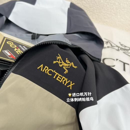 直发【福利大白菜】 全身无缝3层压胶工艺，鸟家拼色情侣款冲锋衣 商品图5