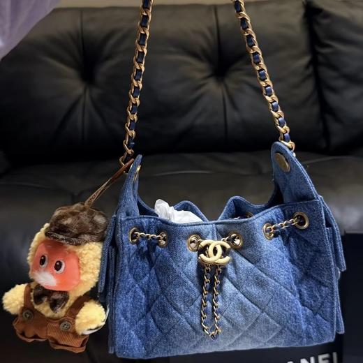 重磅渠道   牛仔25bag  夏日B入丹宁系列hobo  多口袋吊床包  单肩链条包 商品图3