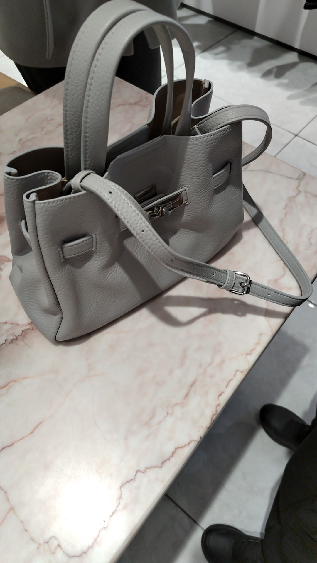 2F阿玛菲手提包