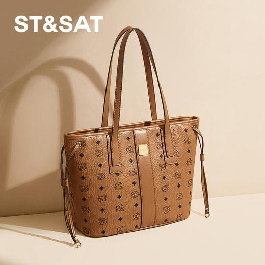 星期六复古质感小熊印花大容量托特包SSD521A0LW 商品图0