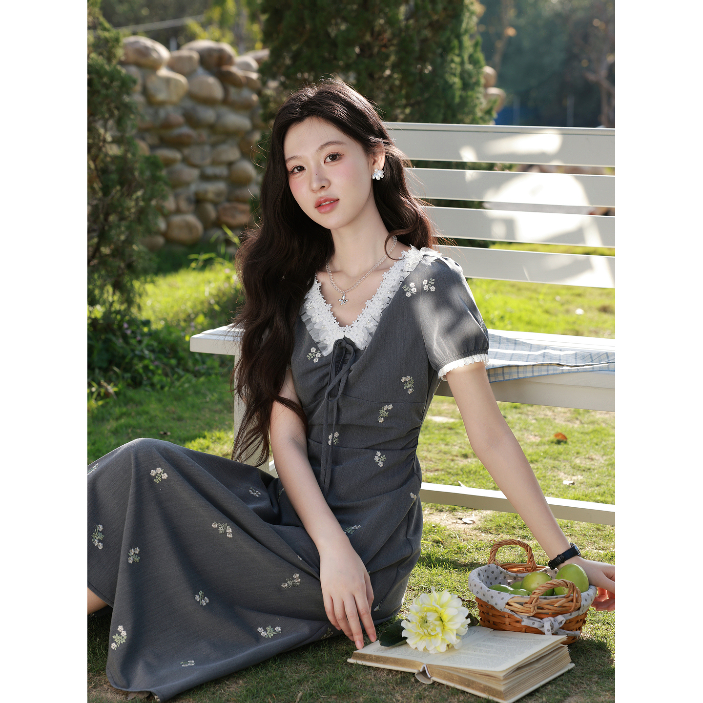 鹿向南【0417/20:00新品前1小时7折限量100件】小众灰色连衣裙女