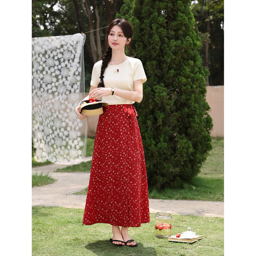 鹿向南【0417/20:00新品前1小时7折限量100件】碎花红色半身裙女 商品图1