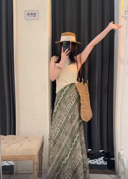 【门店同款】ENJOY夏季雾绿织叶半裙 171195375 商品图0