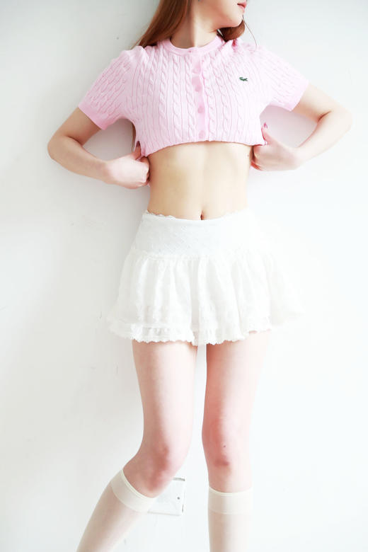 马卡龙配色，麻花针织衫。温柔绞花工艺小标刺绣短袖上衣E041466 商品图0