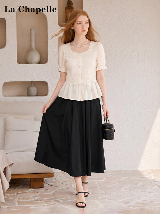 天猫同步【茶系蕾丝衫】拉夏贝尔/La Chapelle法式方领珍珠扣刺绣蕾丝拼接短袖衬衫显瘦短款衬衣 商品图2