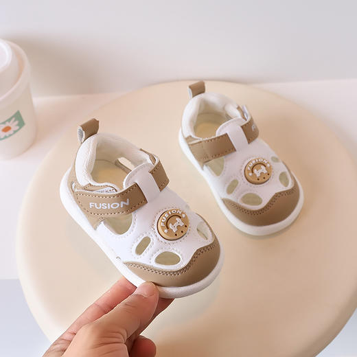 【包头防撞！机能护足】新款软底宝宝凉鞋机能鞋1-3岁防滑包头男女童透气皮面学步鞋。xb 商品图3