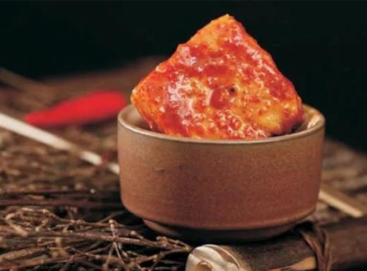 东方奶酪-手造腐乳2瓶装【因腐乳无添加、纯天然发酵；运输途中难免会自然发酵出现有轻微漏油情况 ，但不影响食用，介意者勿拍】 商品图1