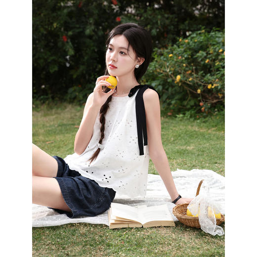 鹿向南【0417/20:00新品前1小时7折限量100件】设计感白色背心女 商品图4