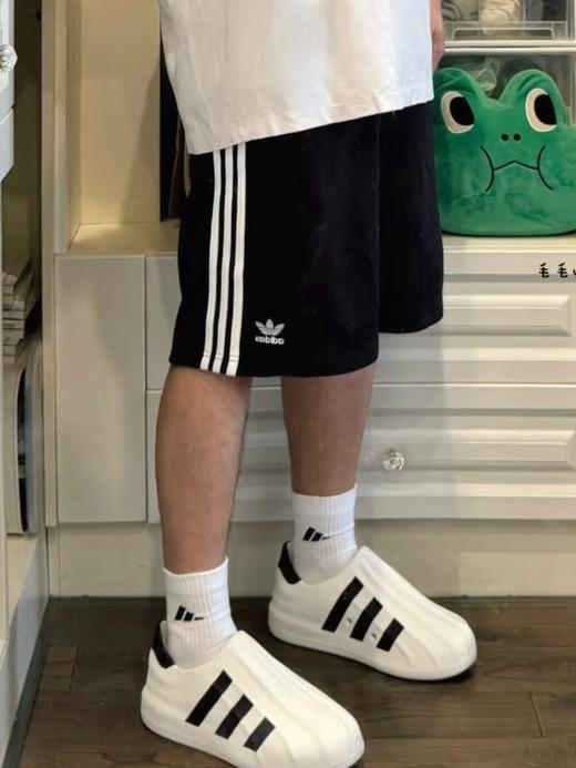 男女同款！！ 阿迪达斯三叶草经典三条纹速干短裤五分裤    经典短裤 商品图2