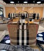 BBR经典条纹格设计黄麻帆布大托特包 商品缩略图4
