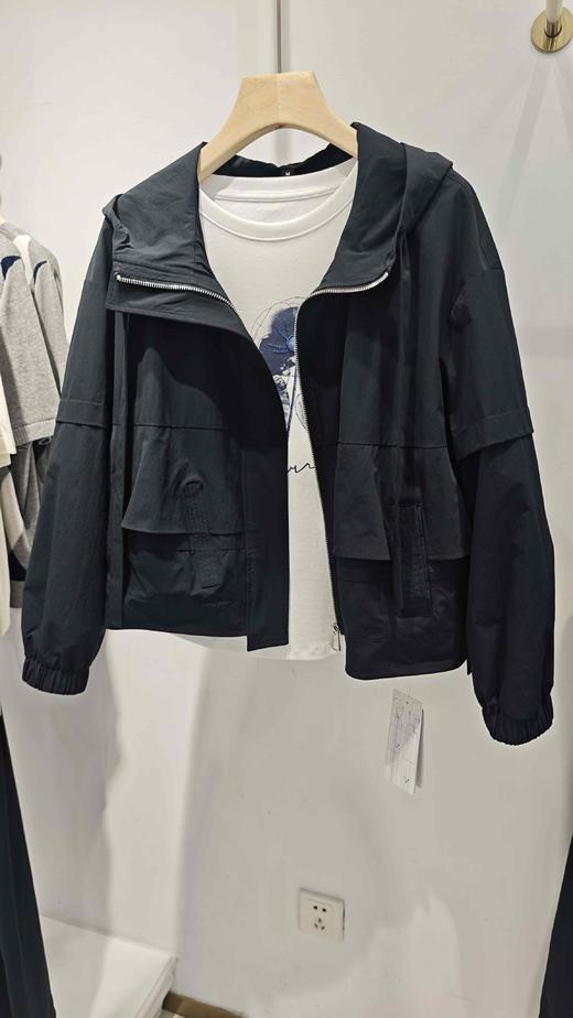 64F017春款上新短款连帽外套 商品图6