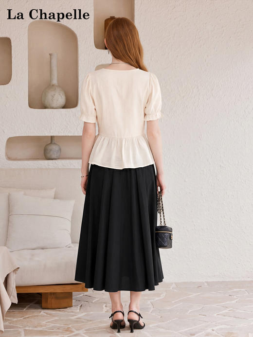 天猫同步【茶系蕾丝衫】拉夏贝尔/La Chapelle法式方领珍珠扣刺绣蕾丝拼接短袖衬衫显瘦短款衬衣 商品图4