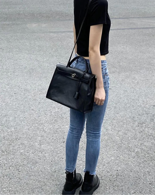 爱马仕 herbag31  黑白熊猫 防水布 斜挎包 商品图3