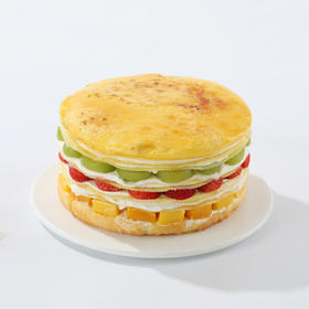 【鲜果布蕾千层】缤纷鲜果烤布蕾千层，青提草莓芒果层层叠叠，烤布蕾带一点焦香奶甜，搭配轻盈奶油和千层皮，奶香醇厚清爽不腻（深圳幸福西饼）