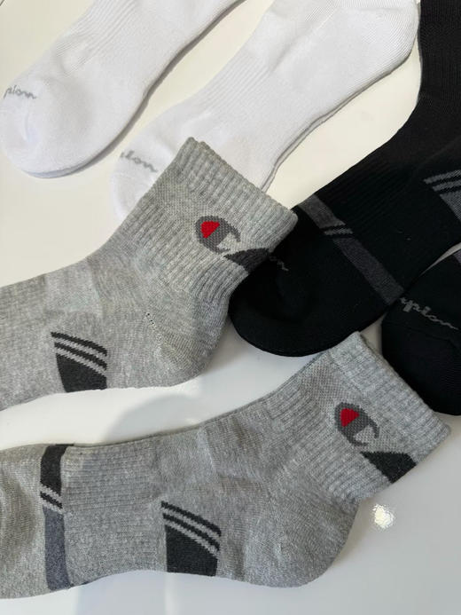 全部现货发！！！保税仓原单正品 
Champion家这波袜子直接闭眼冲！
一卡6双，黑白灰经典色，男生穿超百搭，四种配色 商品图9