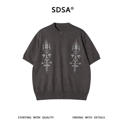 SDSA男装2026新款轻奢亨利领民族风刺绣针织短袖新中式通勤上衣 商品图0